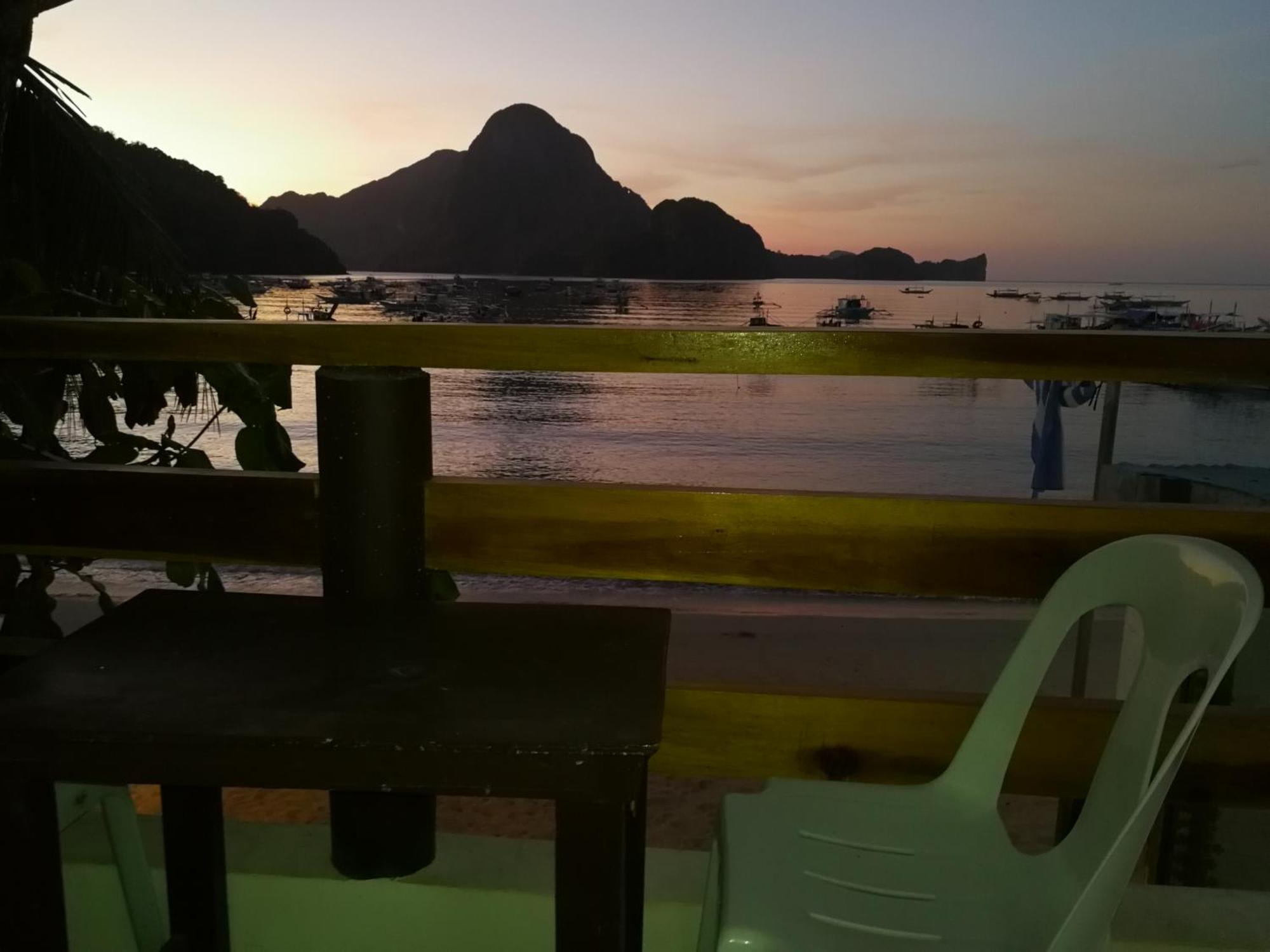 Joyful Guest House El Nido Exteriör bild